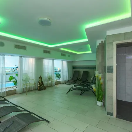 Hotel Club 3*